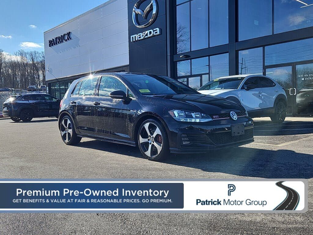 2019 VOLKSWAGEN Golf GTI