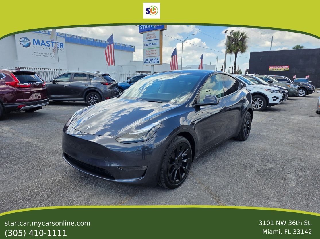 2025 TESLA Model Y