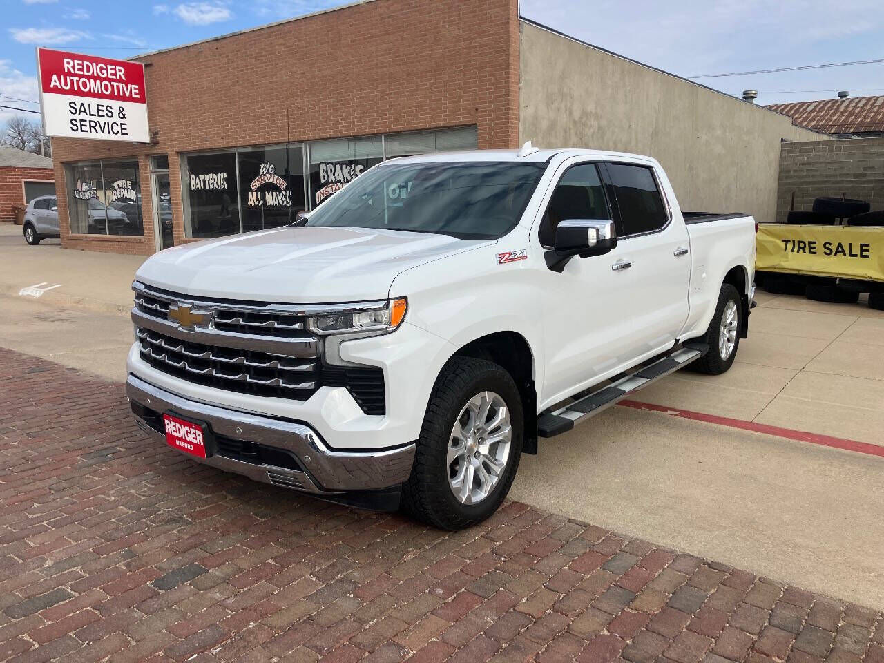 2023 CHEVROLET Silverado