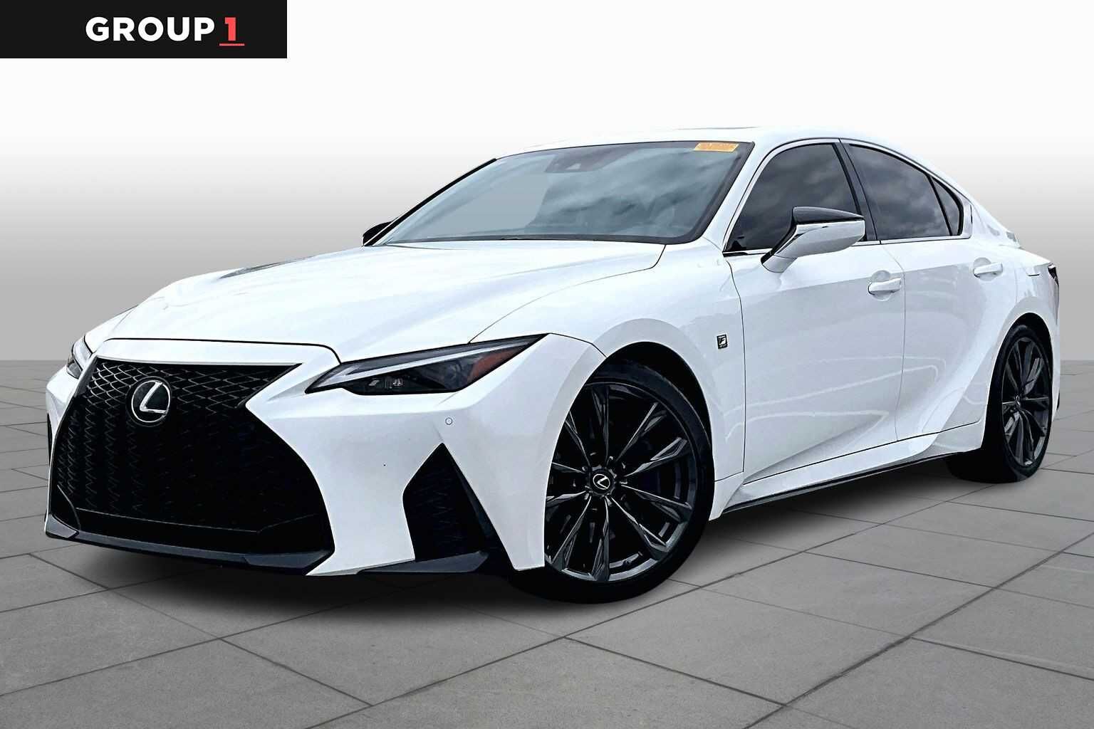 2021 LEXUS IS