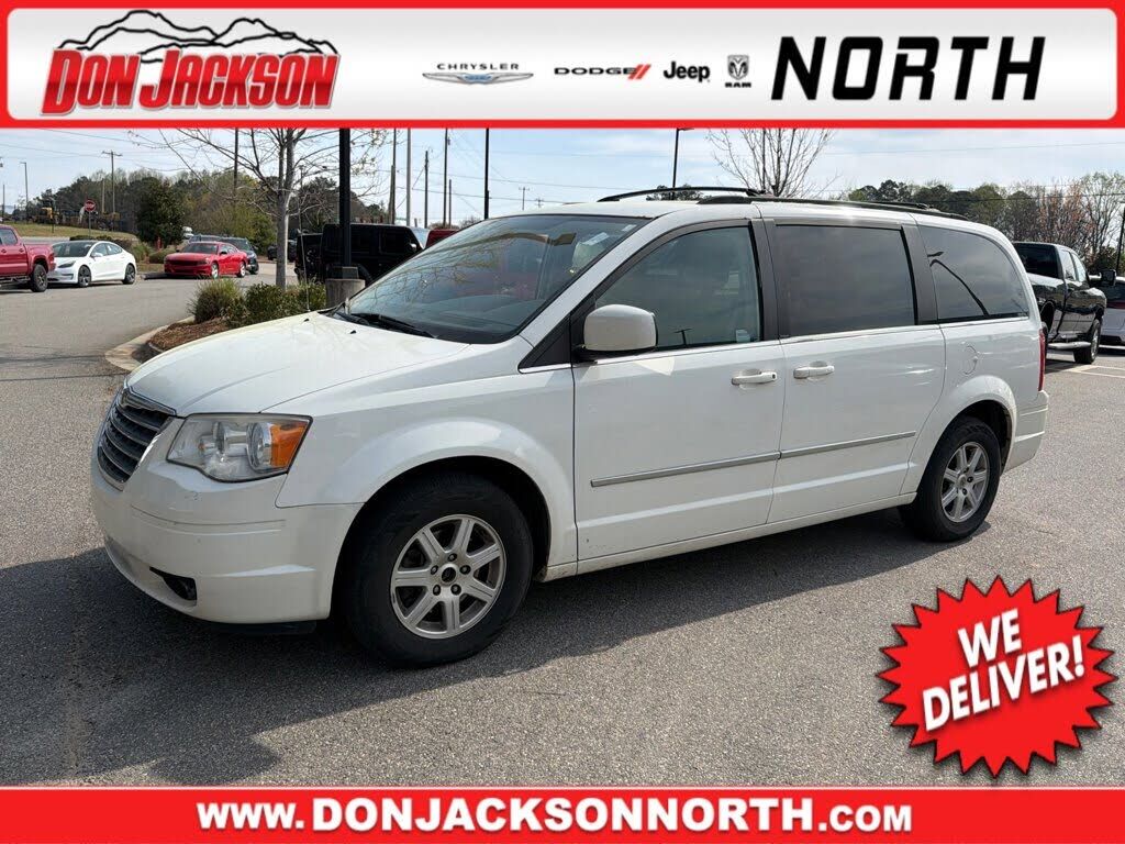 2010 CHRYSLER Town and Country