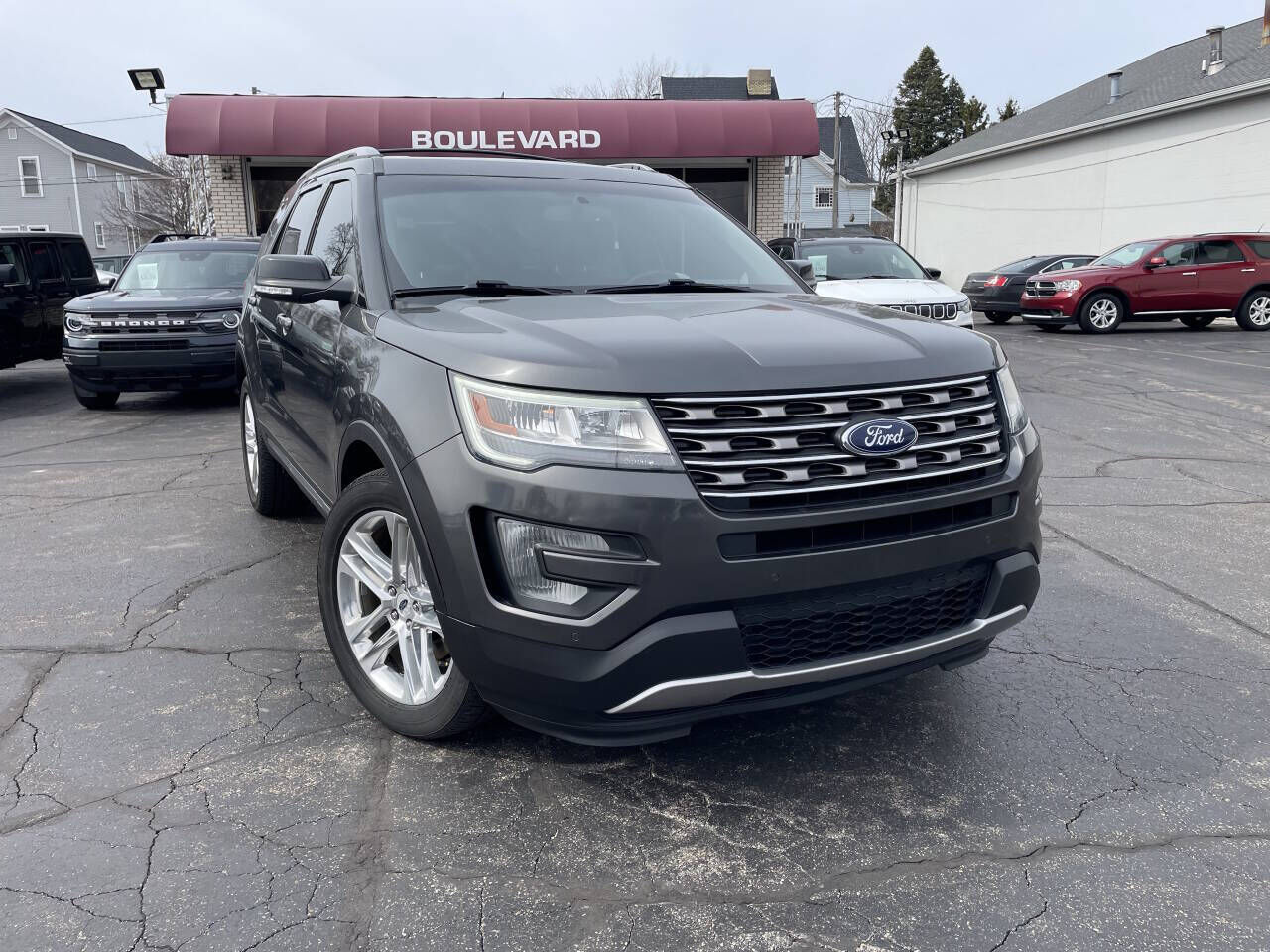 2017 FORD Explorer