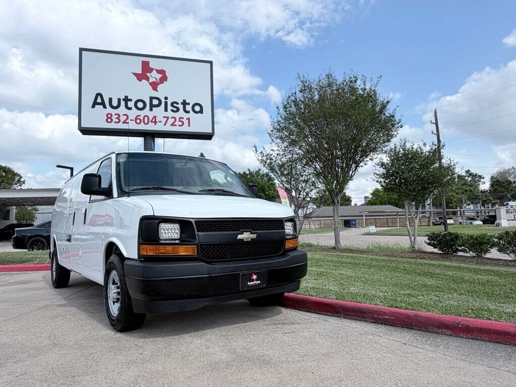 2017 CHEVROLET Express