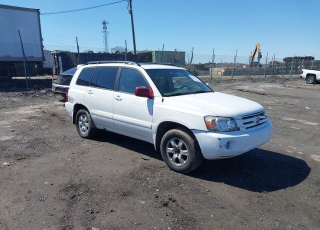 2004 TOYOTA Highlander