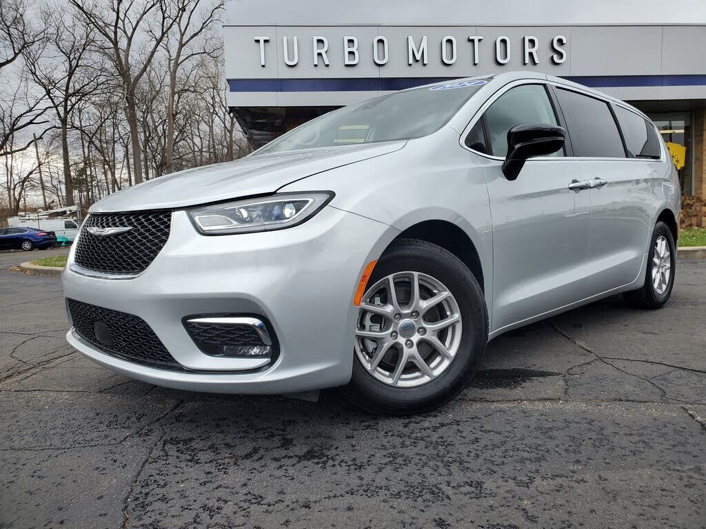 2024 CHRYSLER Pacifica