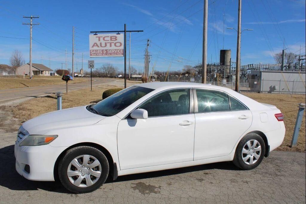 2011 TOYOTA Camry