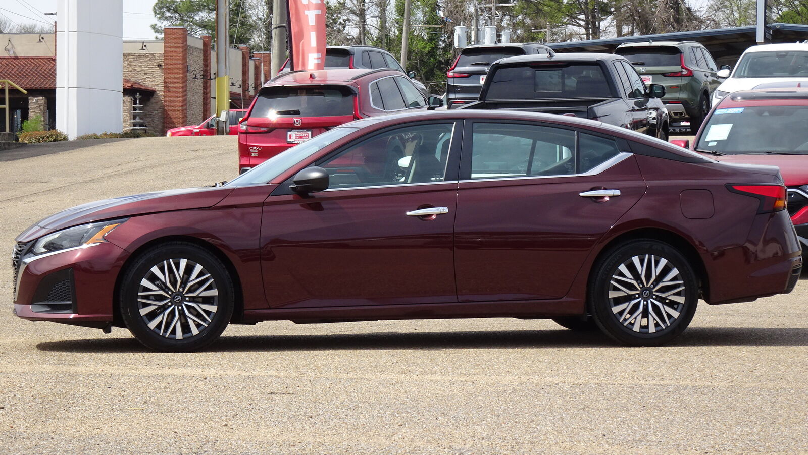 2024 NISSAN Altima