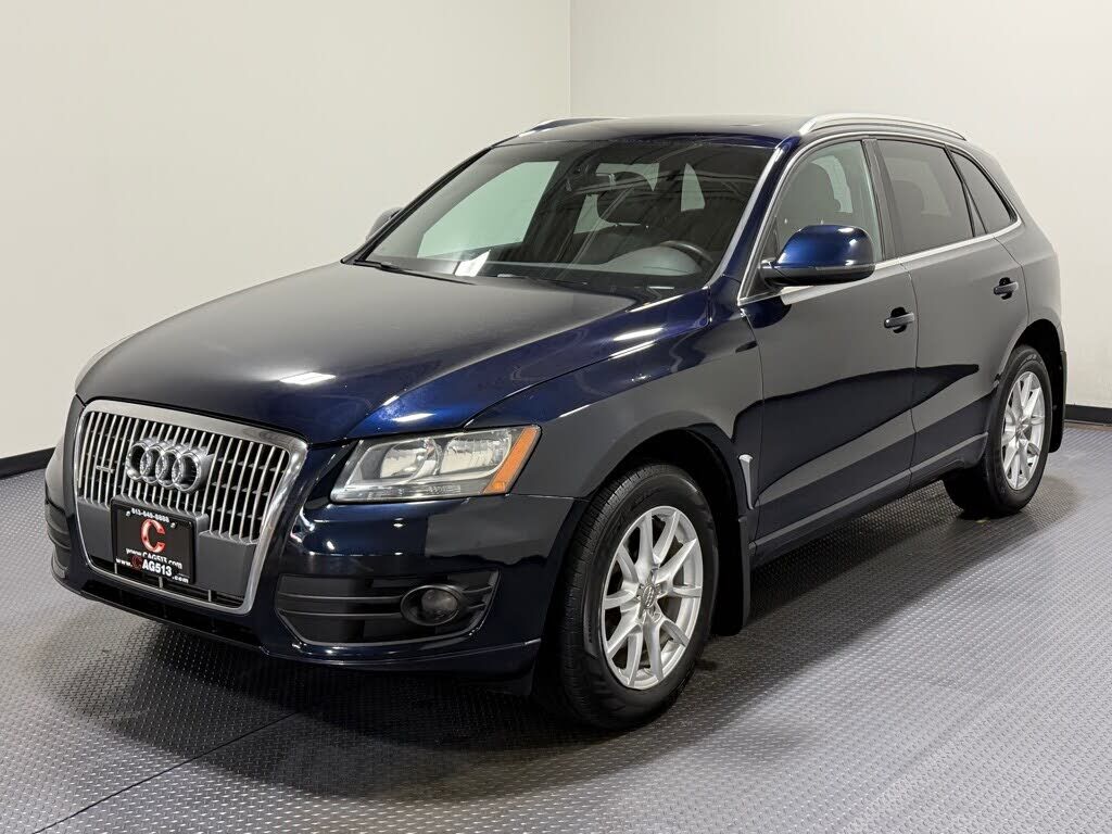 2011 AUDI Q5