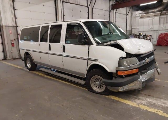 2012 CHEVROLET Express