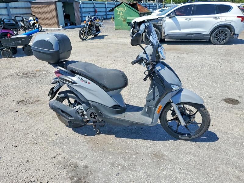 2021 PIAGGIO AND VESPA LIBERTY