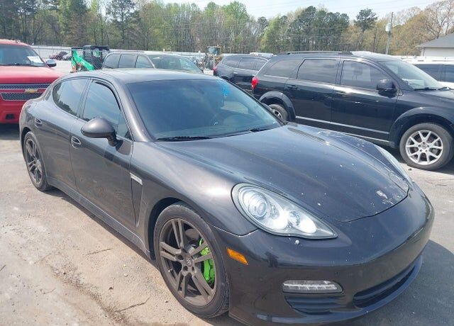 2012 PORSCHE Panamera