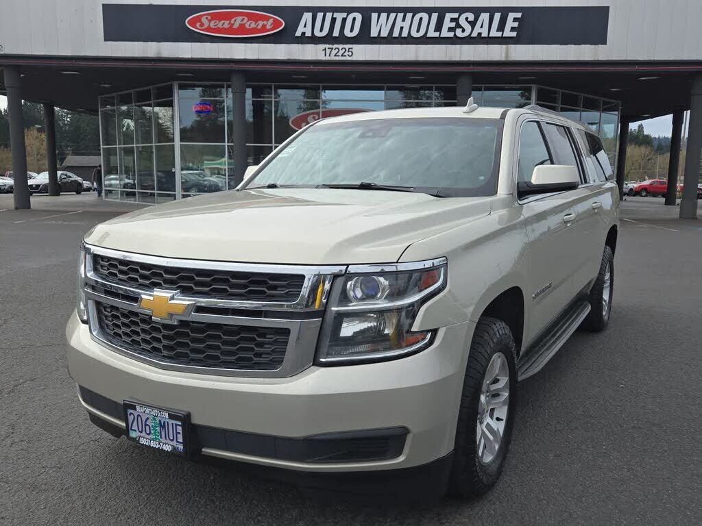 2016 CHEVROLET Suburban