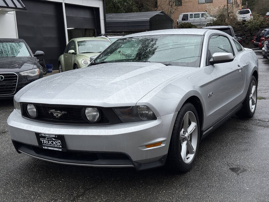 2011 FORD Mustang