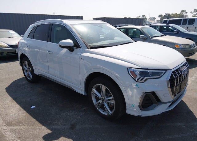2023 AUDI Q3