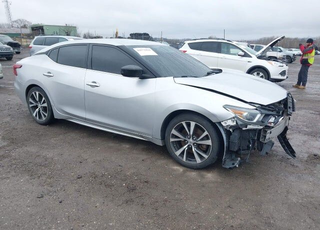 2016 NISSAN Maxima