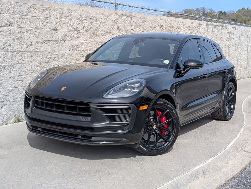 2022 PORSCHE Macan