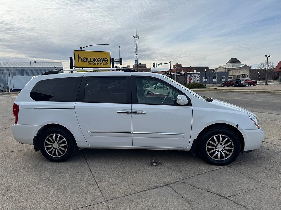 2011 KIA Sedona