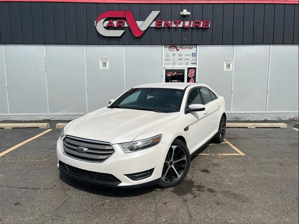 2016 FORD Taurus