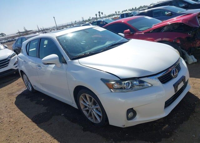 2013 LEXUS CT