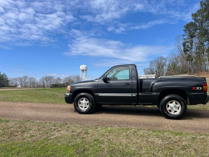 2004 GMC Sierra
