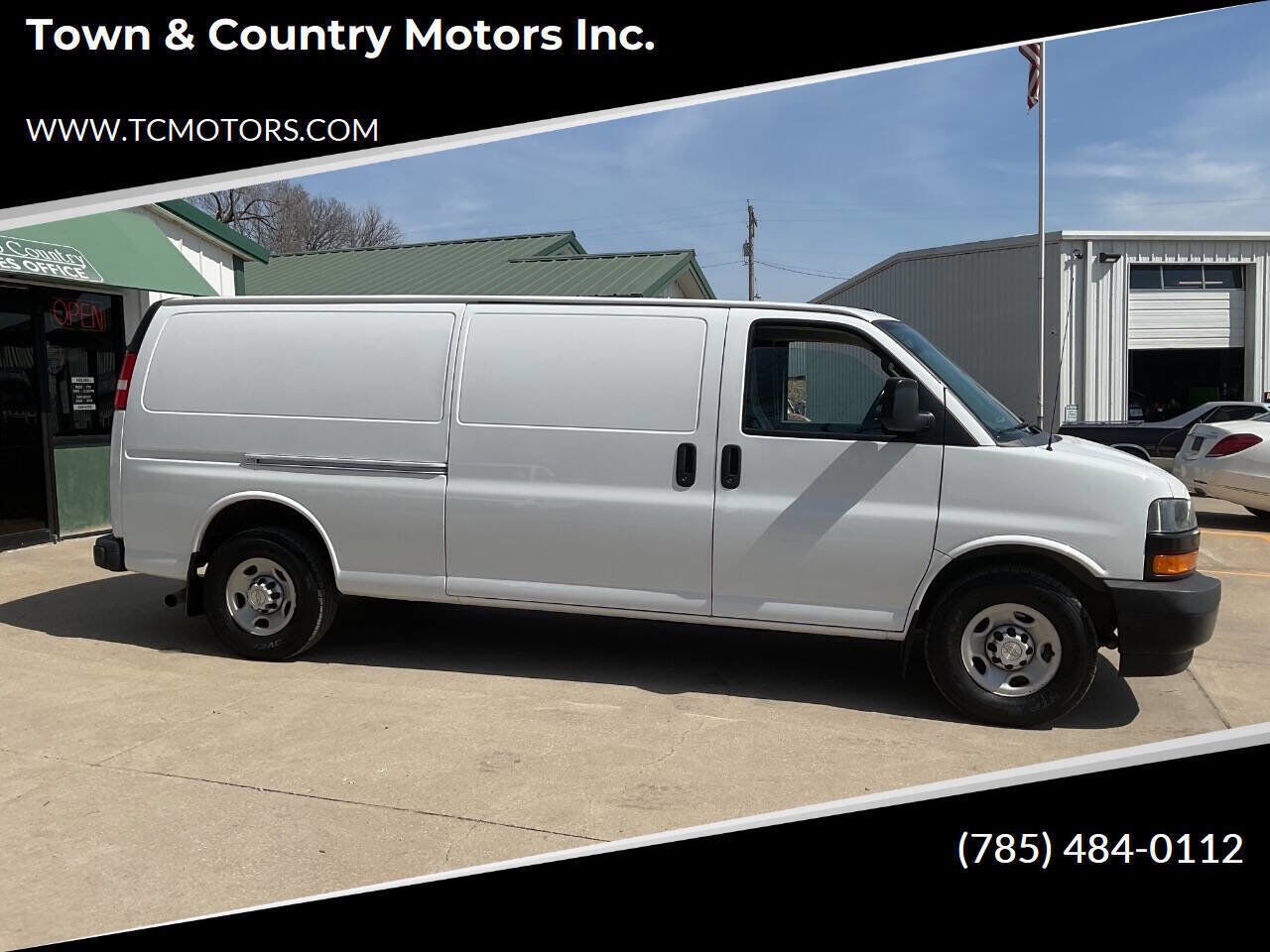 2020 CHEVROLET Express