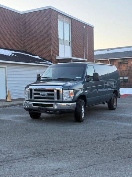 2012 FORD E-250