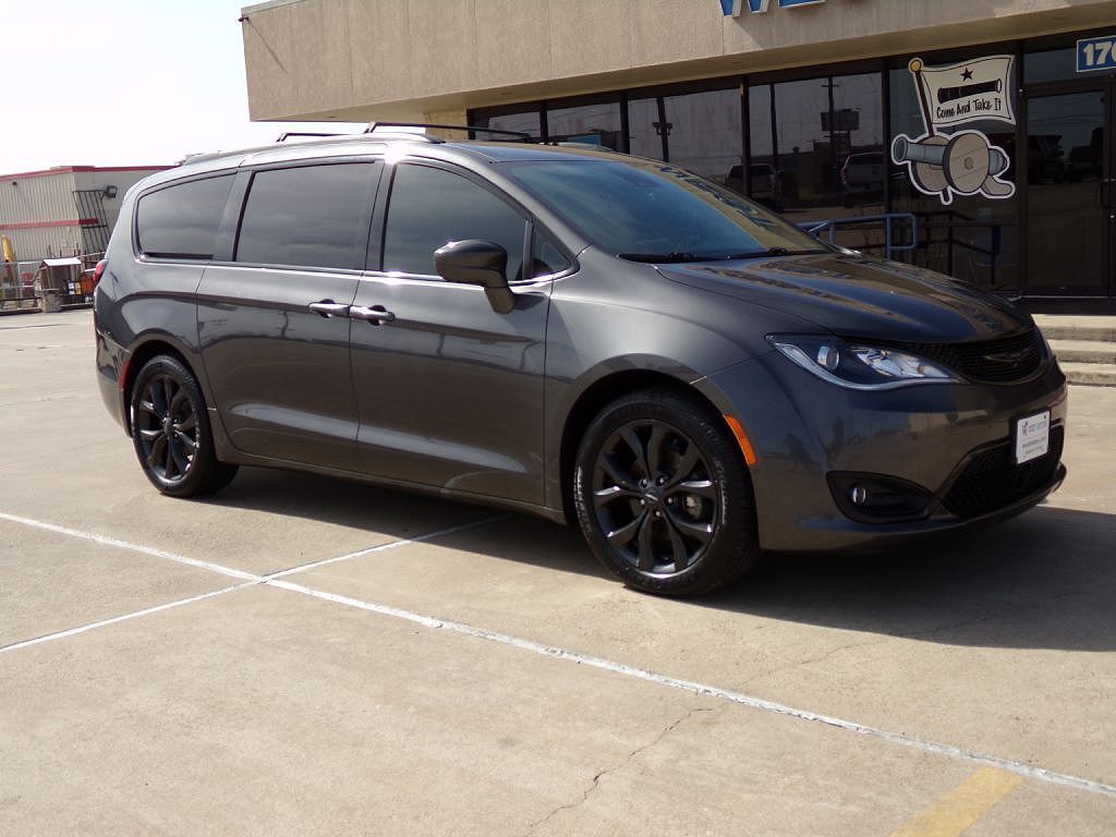 2019 CHRYSLER Pacifica