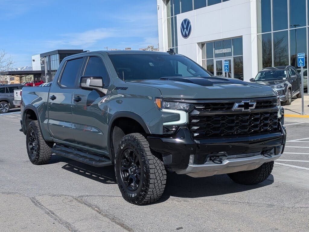 2025 CHEVROLET Silverado