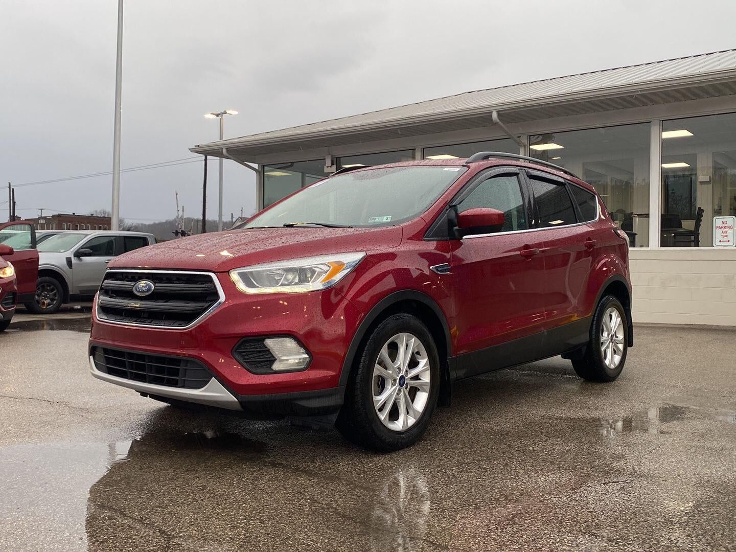 2017 FORD Escape