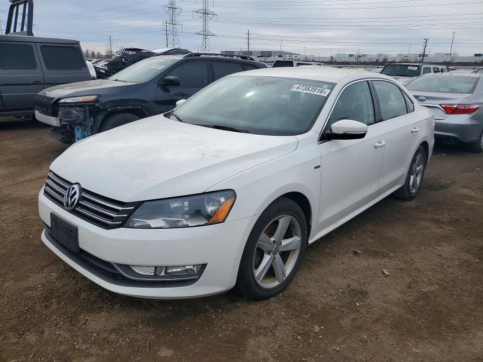 2015 VOLKSWAGEN Passat