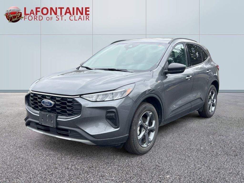 2025 FORD Escape