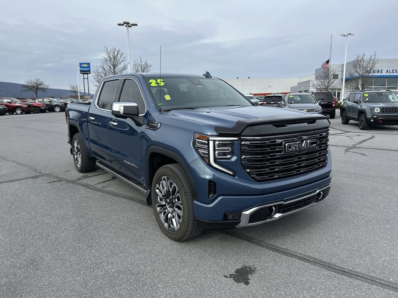 2025 GMC Sierra