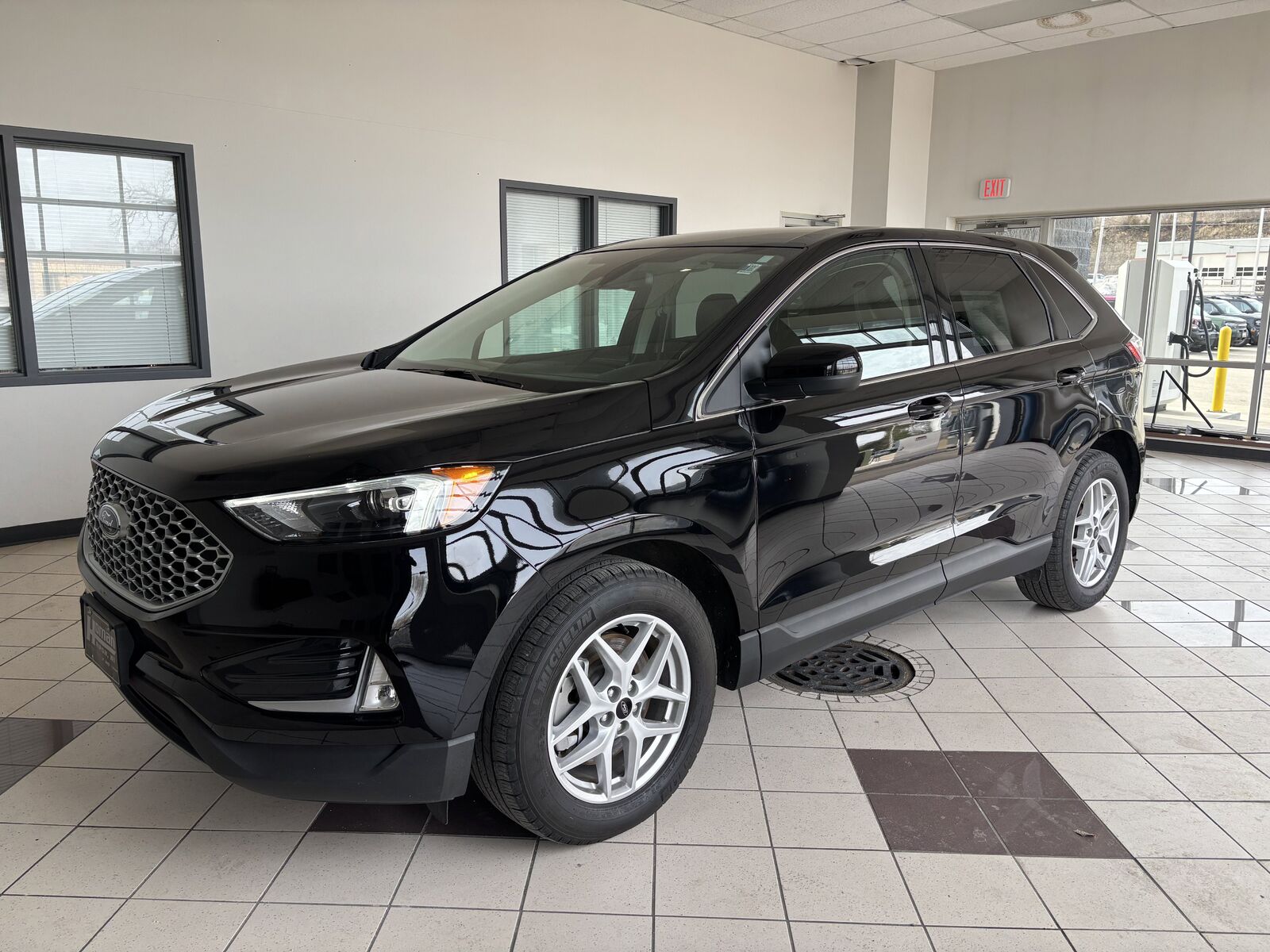 2024 FORD Edge