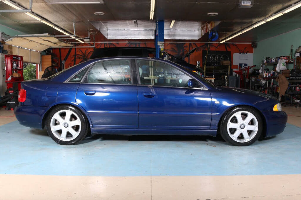 2000 AUDI S4