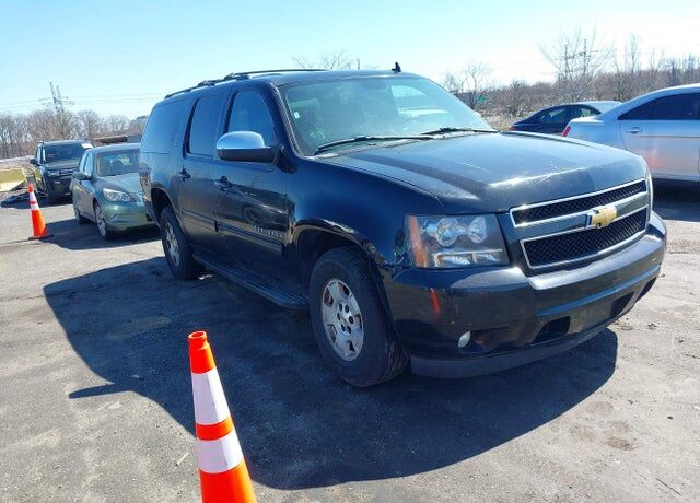 2014 CHEVROLET Suburban