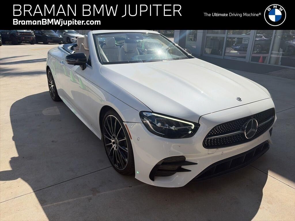 2022 MERCEDES-BENZ E-Class