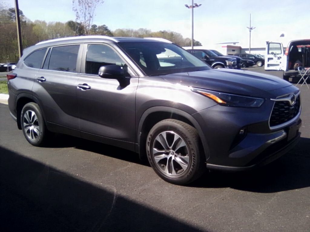2023 TOYOTA Highlander