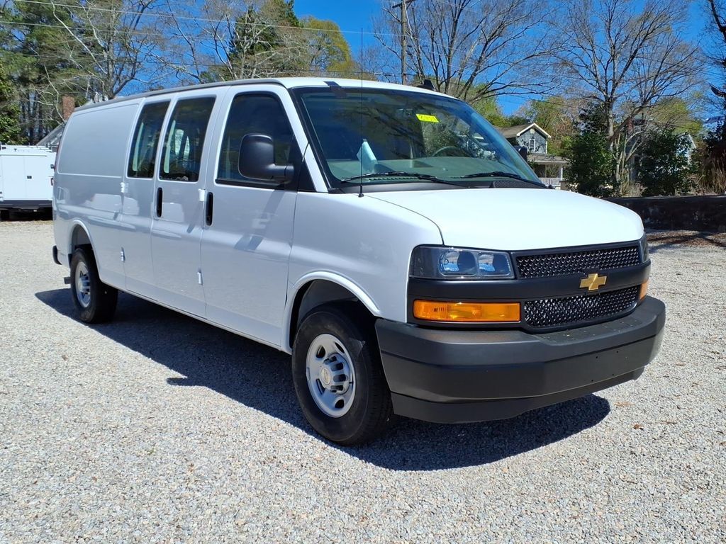 2026 CHEVROLET Express