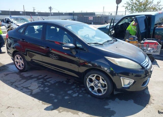 2011 FORD Fiesta