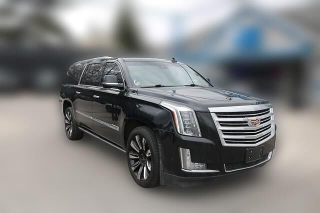 2017 CADILLAC Escalade ESV