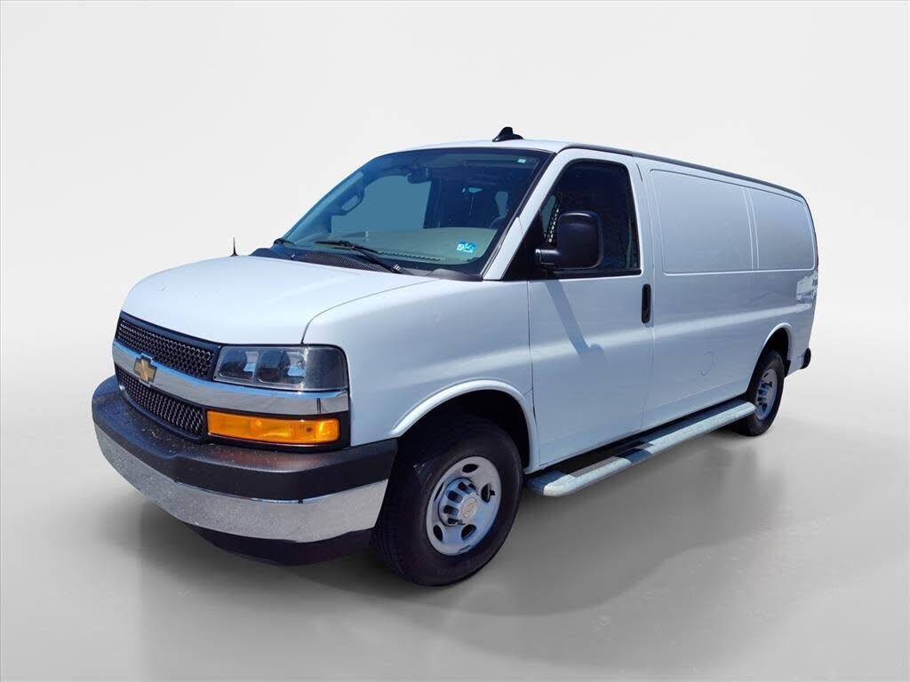 2024 CHEVROLET Express