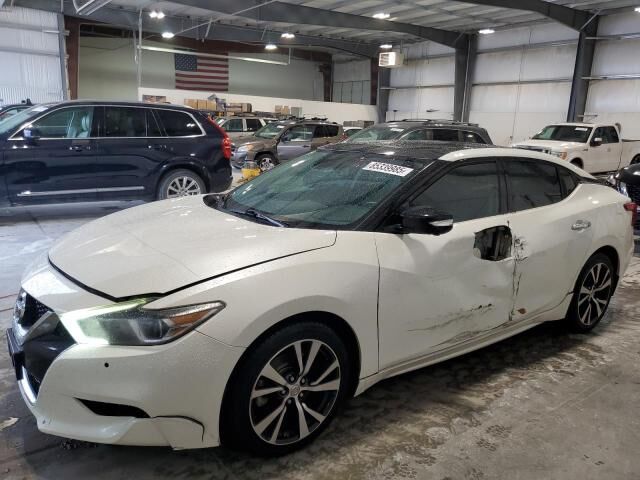 2016 NISSAN Maxima
