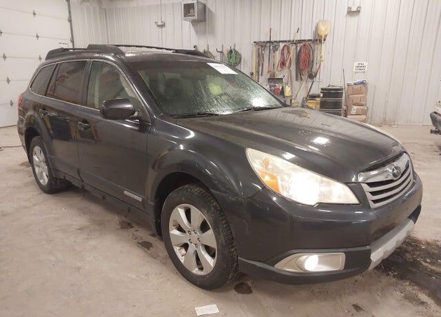 2011 SUBARU Outback