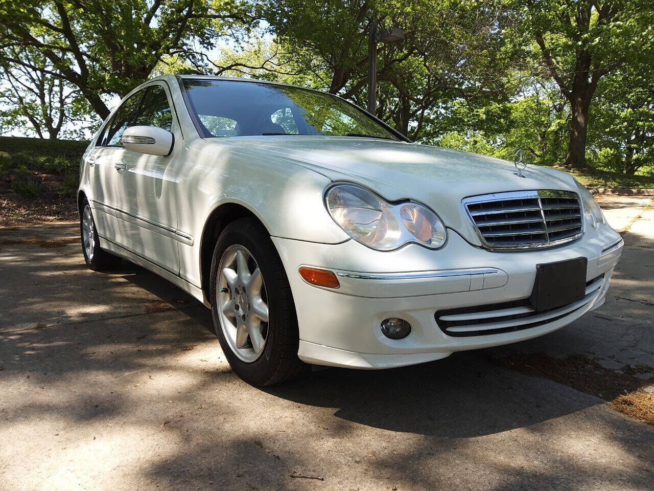 2006 MERCEDES-BENZ C-Class