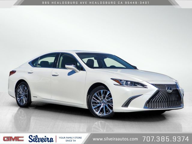 2019 LEXUS ES