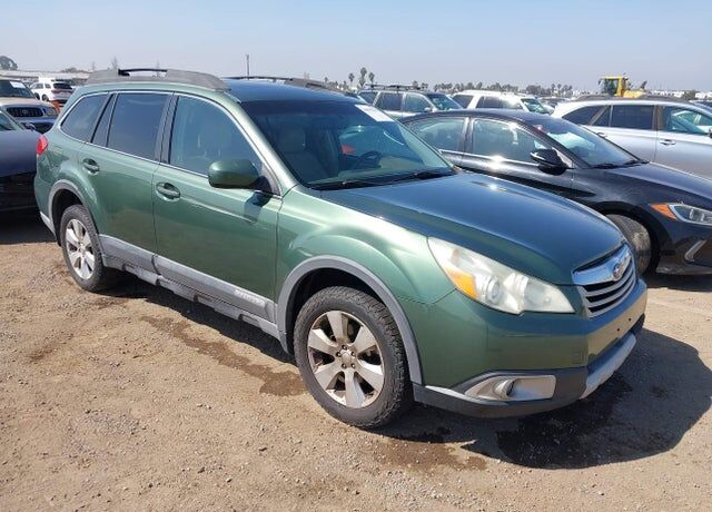 2011 SUBARU Outback