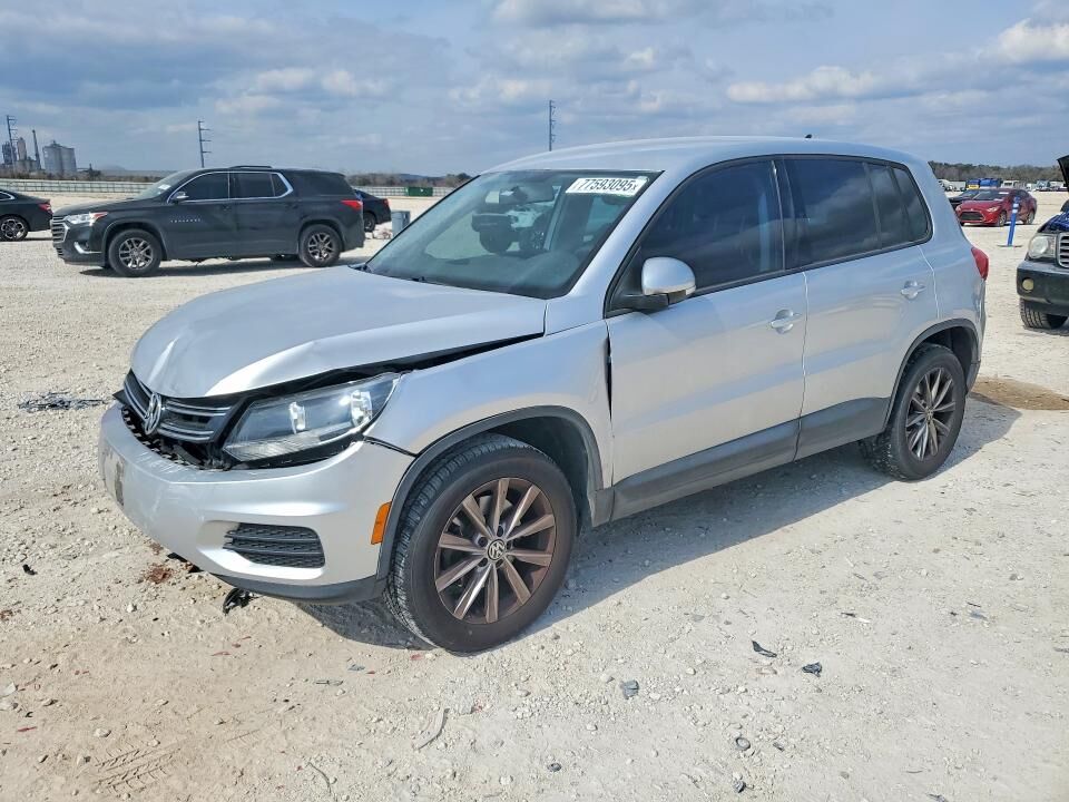 2014 VOLKSWAGEN Tiguan