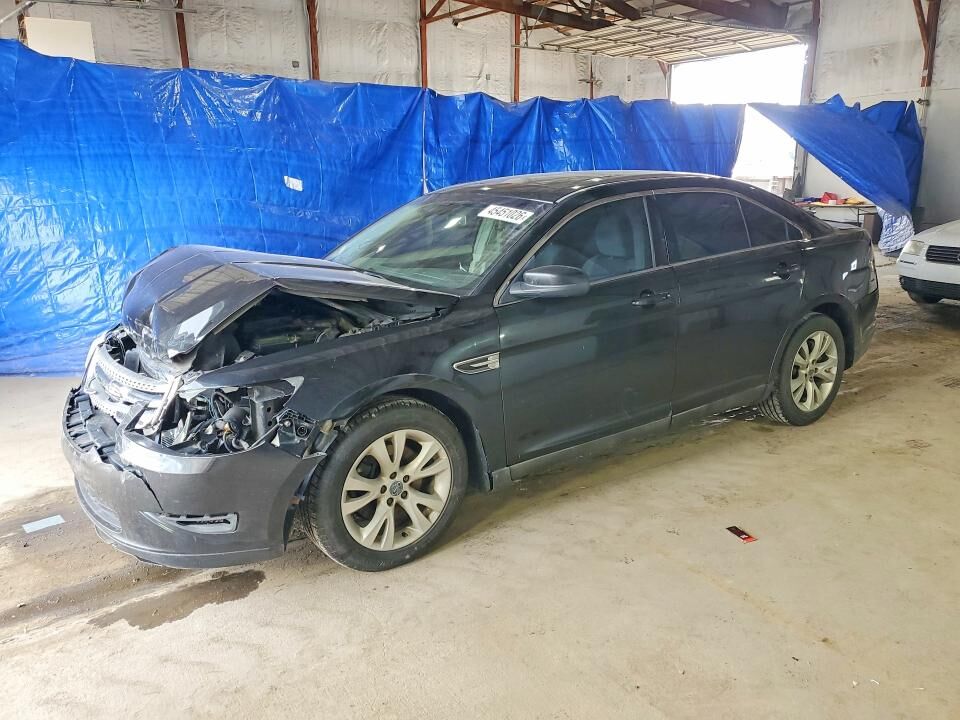 2010 FORD Taurus