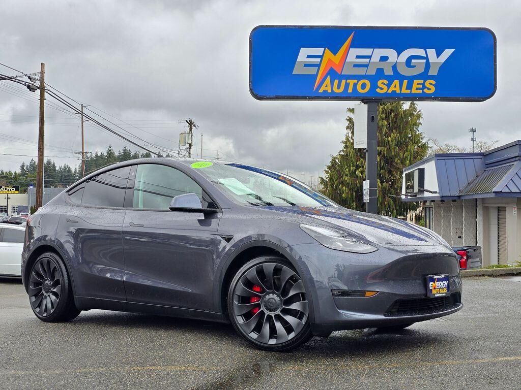 2021 TESLA Model Y