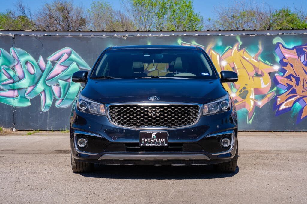 2016 KIA Sedona